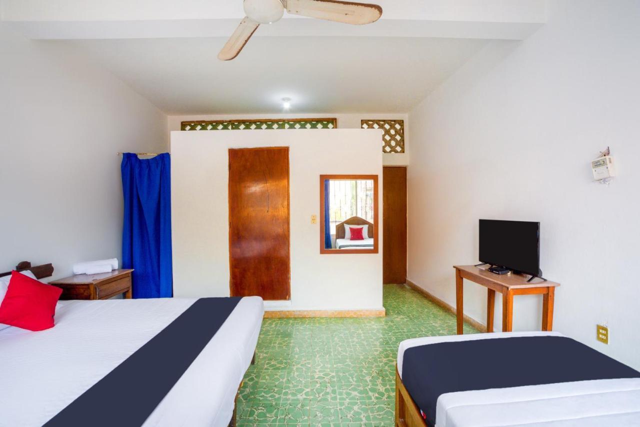 זיהואטנחו Hotel Adelita מראה חיצוני תמונה